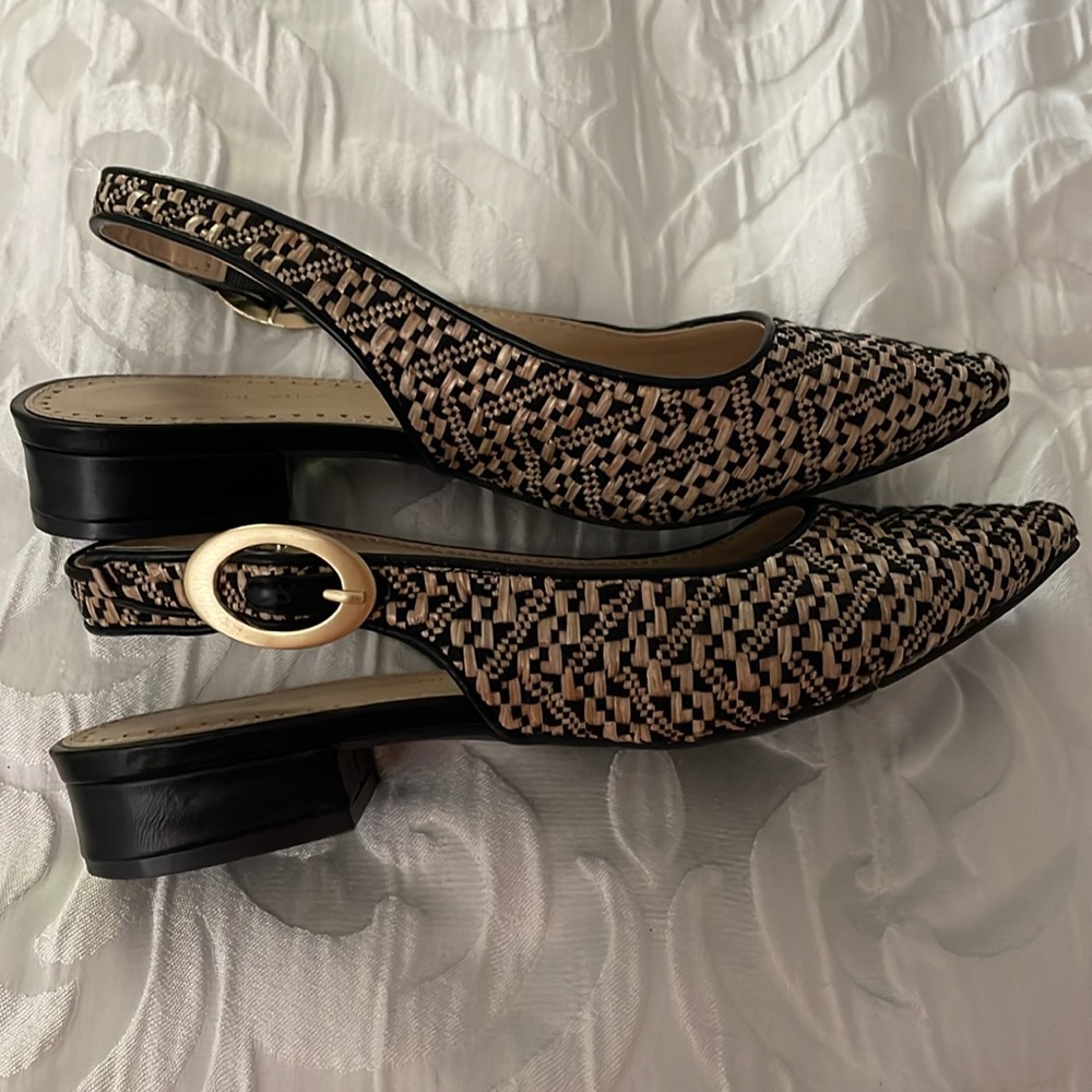 Adrienne Vittadini slingback pointed toe flats black/tan